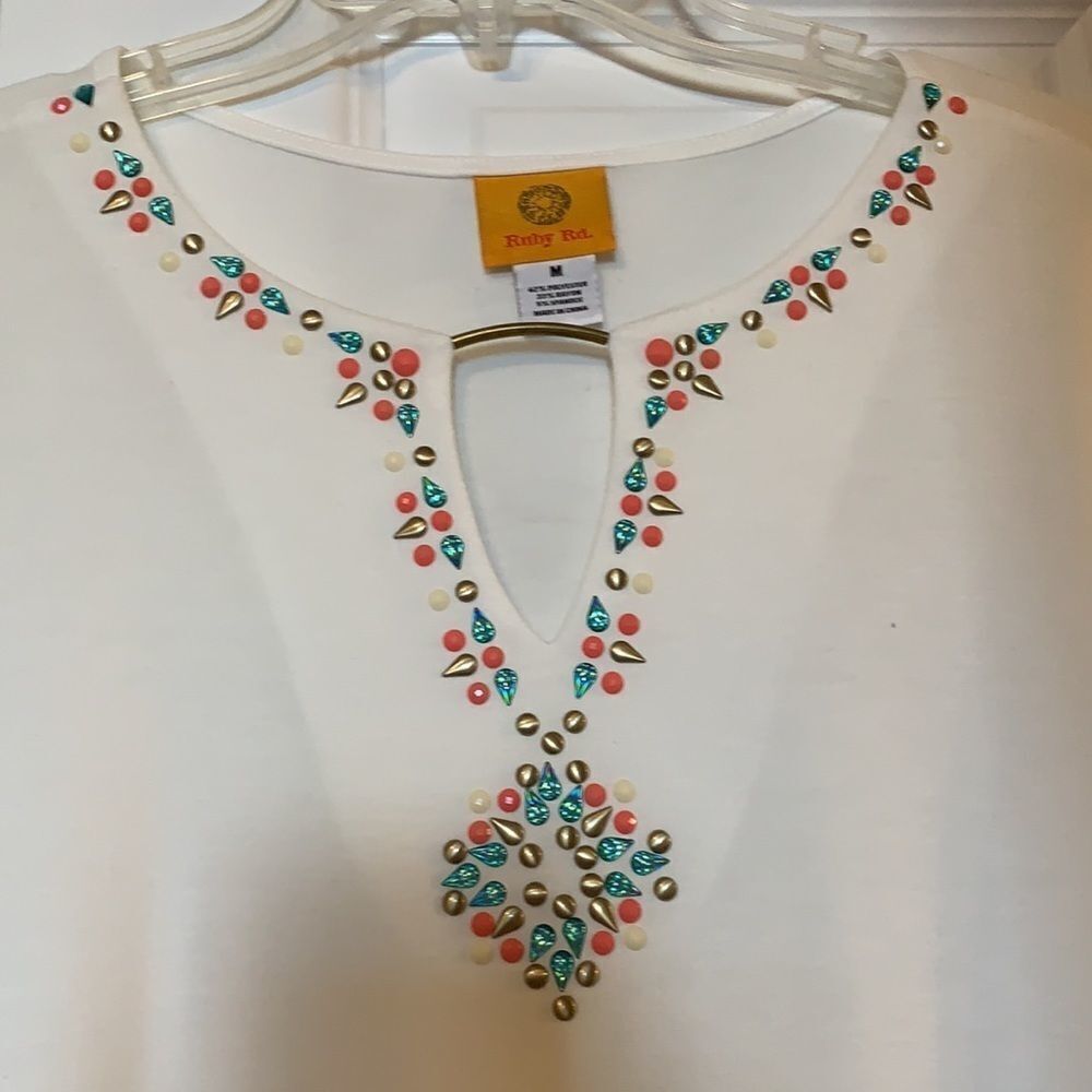 Ruby Rd. Medium top - Picture 2 of 6